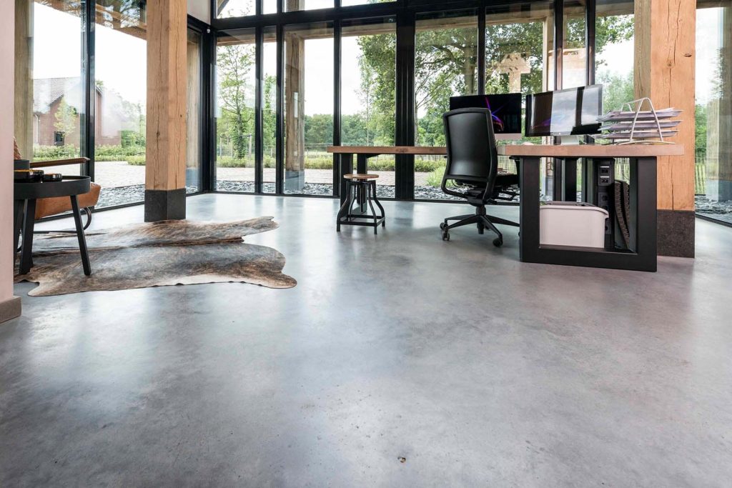Gepolijste betonvloer kantoorpand Nijkerk